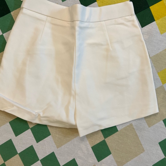 White zara skort. Size 26. Worn only twice - Picture 2 of 3